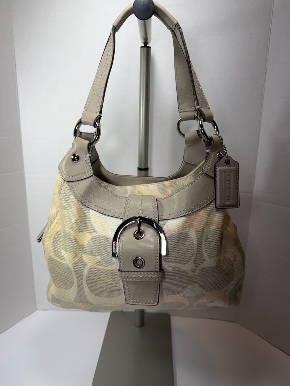 Coach Signature Canvas Shoulder Bag in gray and Light pink Y2K soho buckle